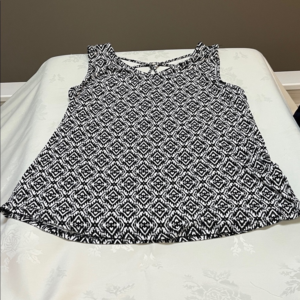 Papermoon Monochrome Geometric Blouse